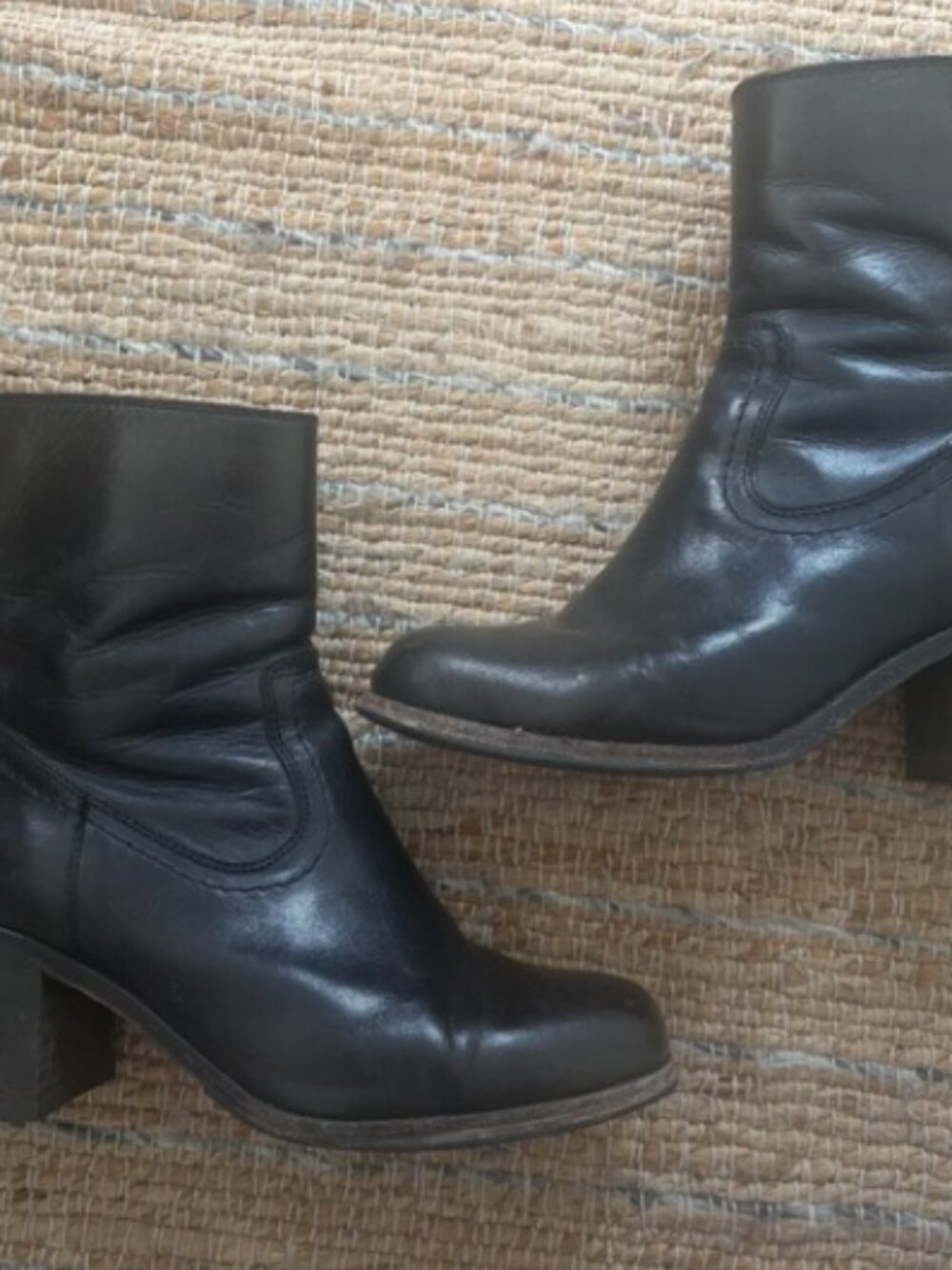 Women's Frye Boots Size 7